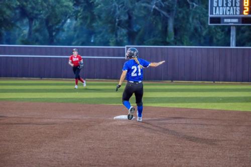 JMB10840-DeNoiseAI-severe-noise 329