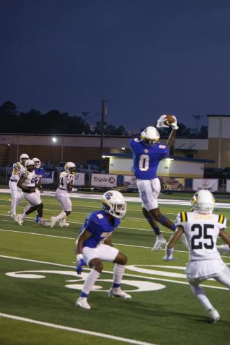 JMB11776-DeNoiseAI-raw-topaz-faceai-sharpen