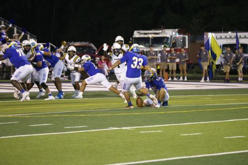 JMB11831-DeNoiseAI-raw-topaz-faceai-sharpen