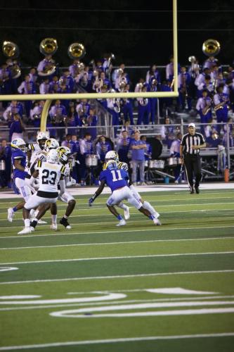 JMB11840-DeNoiseAI-raw-topaz-faceai-sharpen