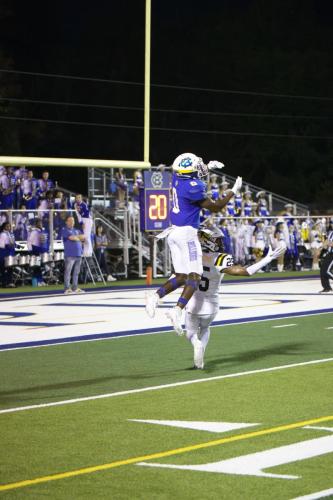 JMB11968-DeNoiseAI-raw-topaz-faceai-sharpen