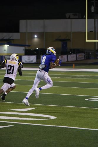 JMB12050-DeNoiseAI-raw-topaz-sharpen