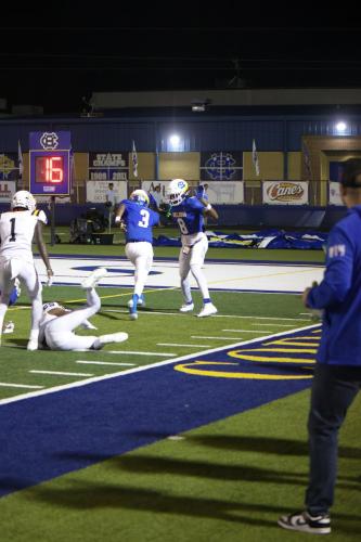 JMB12228-DeNoiseAI-raw-topaz-sharpen