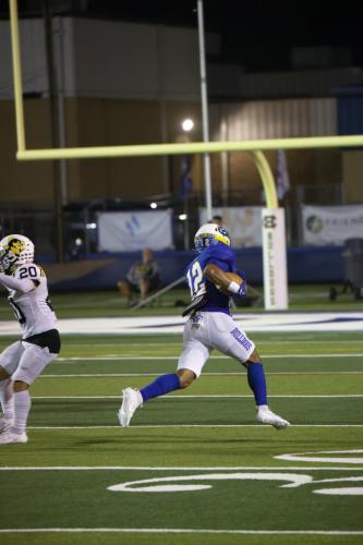 JMB12594-DeNoiseAI-raw-topaz-sharpen