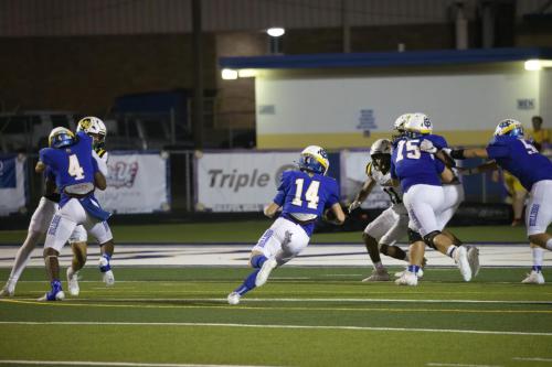 JMB12610-DeNoiseAI-raw-topaz-sharpen