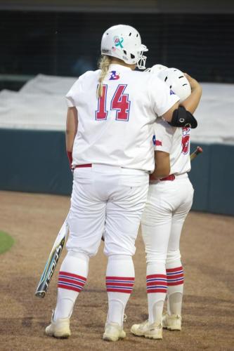 JMB19999a-111-DeNoiseAI-severe-noise-topaz-sharpen