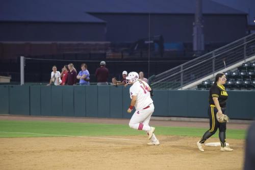 JMB19999a-140-DeNoiseAI-severe-noise-topaz-faceai-denoiseraw