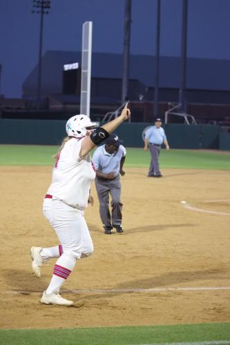 JMB19999a-164-DeNoiseAI-severe-noise-topaz-faceai-denoiseraw