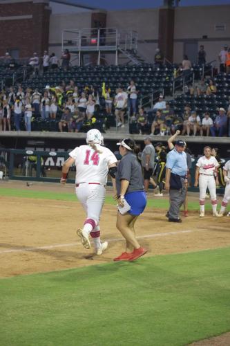 JMB19999a-171-DeNoiseAI-severe-noise-topaz-faceai-denoiseraw