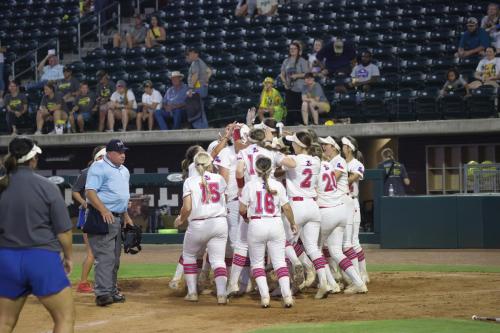 JMB19999a-189-DeNoiseAI-severe-noise-topaz-faceai-denoiseraw