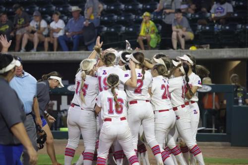 JMB19999a-191-DeNoiseAI-severe-noise-topaz-faceai-denoiseraw