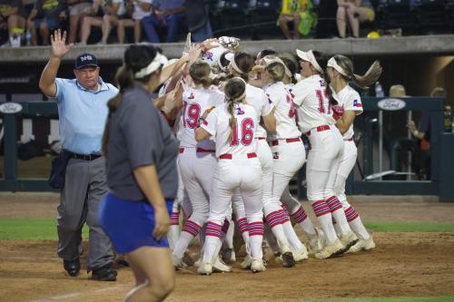 JMB19999a-194-DeNoiseAI-severe-noise-topaz-faceai-denoiseraw