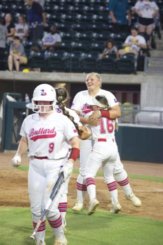 JMB19999a-204-DeNoiseAI-severe-noise-topaz-faceai-sharpen