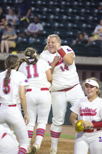 JMB19999a-217-DeNoiseAI-severe-noise-topaz-faceai-sharpen