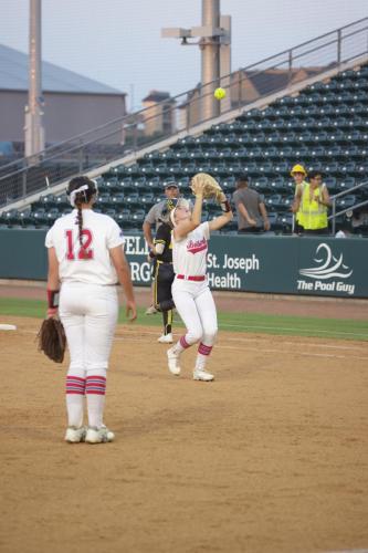 JMB19999a-33-DeNoiseAI-severe-noise-topaz-faceai-sharpen