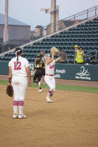 JMB19999a-34-DeNoiseAI-severe-noise-topaz-faceai-sharpen