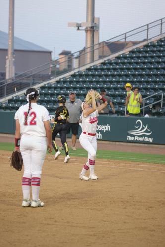 JMB19999a-35-DeNoiseAI-severe-noise-topaz-faceai-denoiseraw