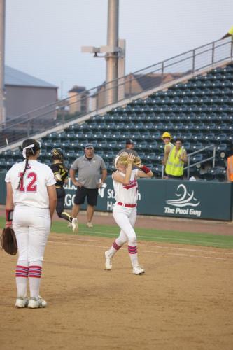 JMB19999a-37-DeNoiseAI-severe-noise-topaz-faceai-sharpen